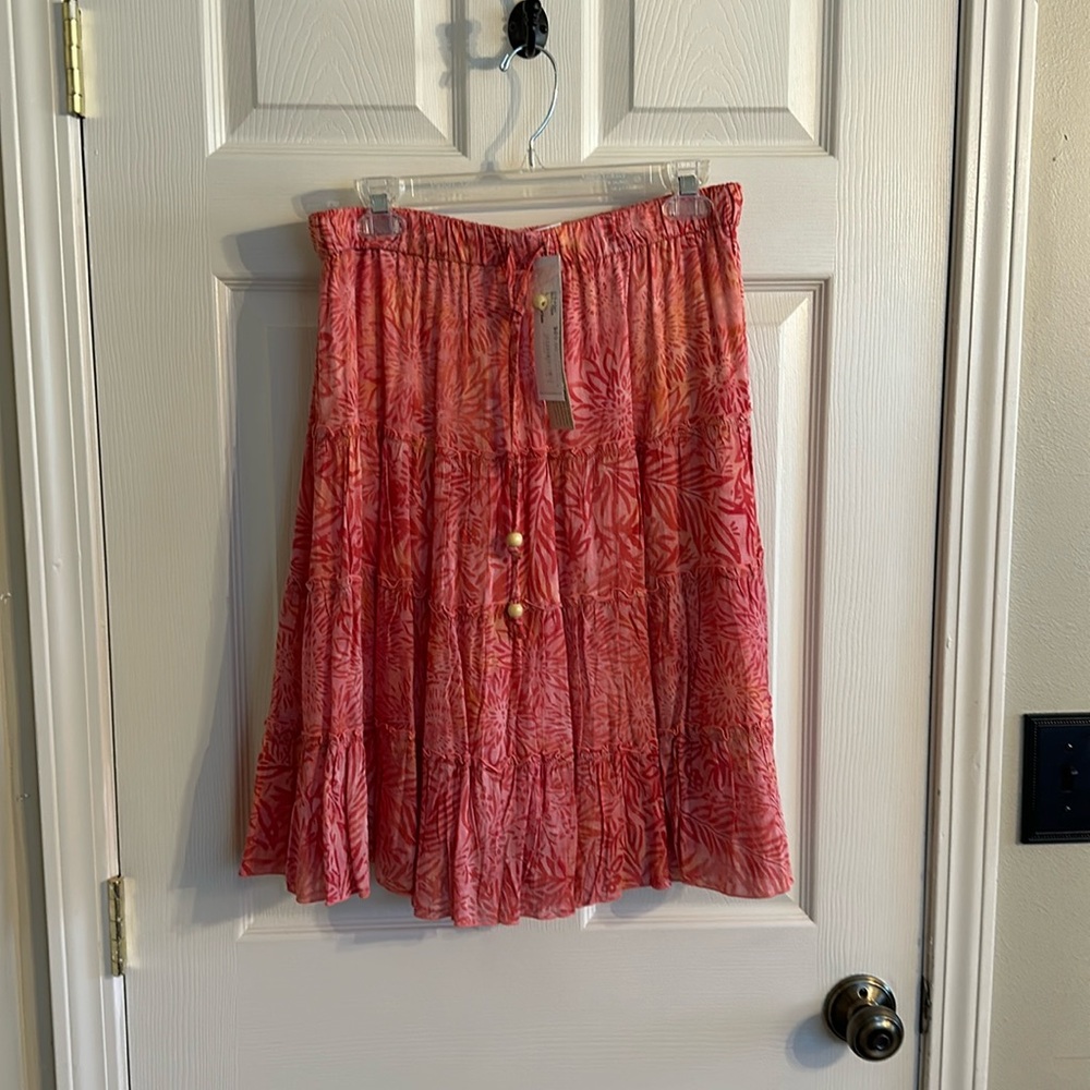 NWT-Summer skirt, coral, sz L.